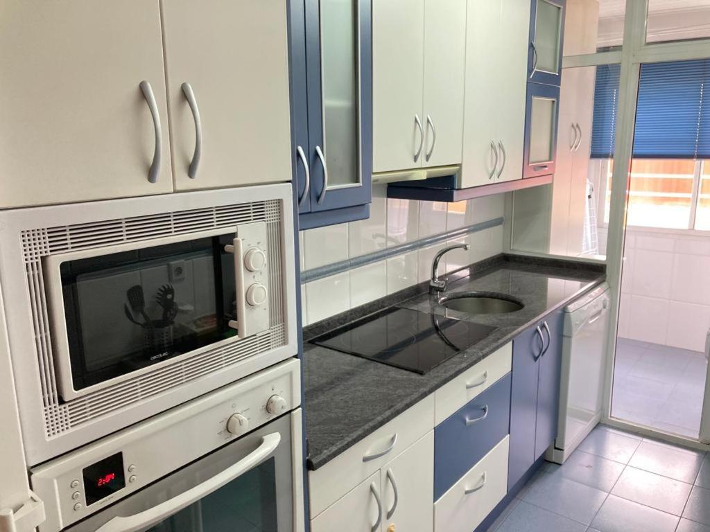 Apartamento Grande, 2 Dormitorios, Garaje Gratis Madrid Eksteriør bilde