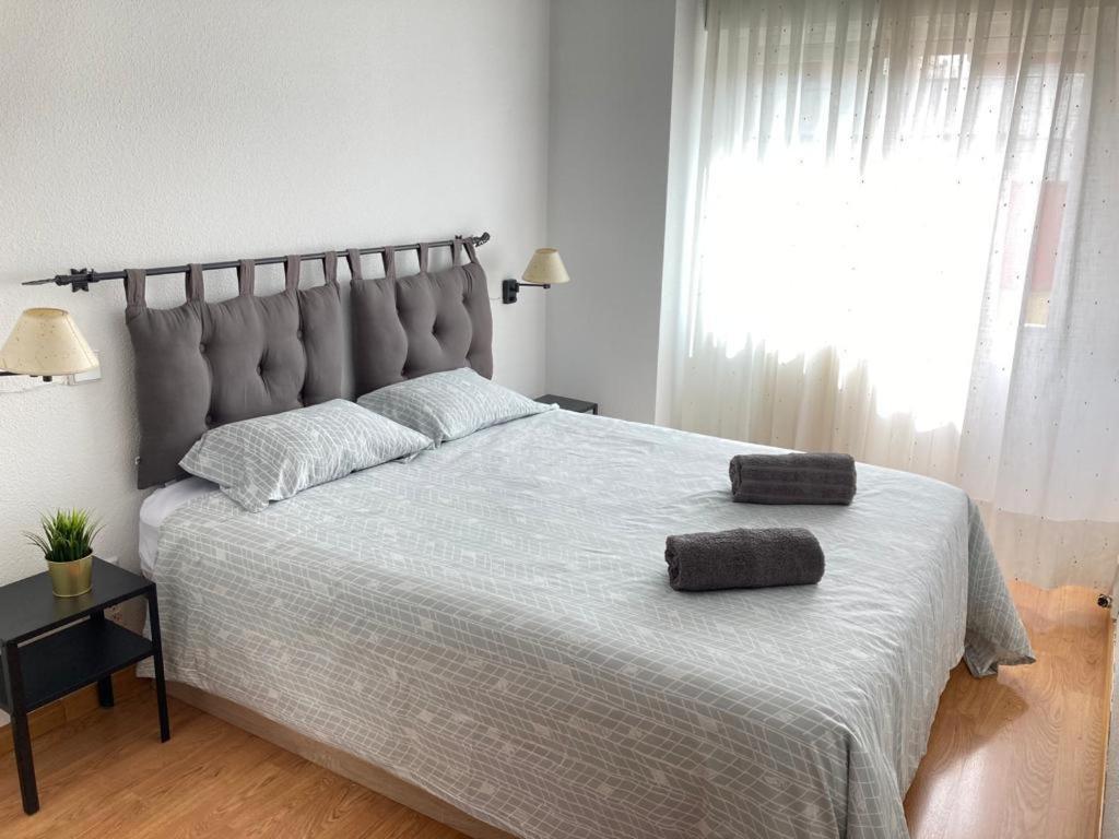 Apartamento Grande, 2 Dormitorios, Garaje Gratis Madrid Eksteriør bilde