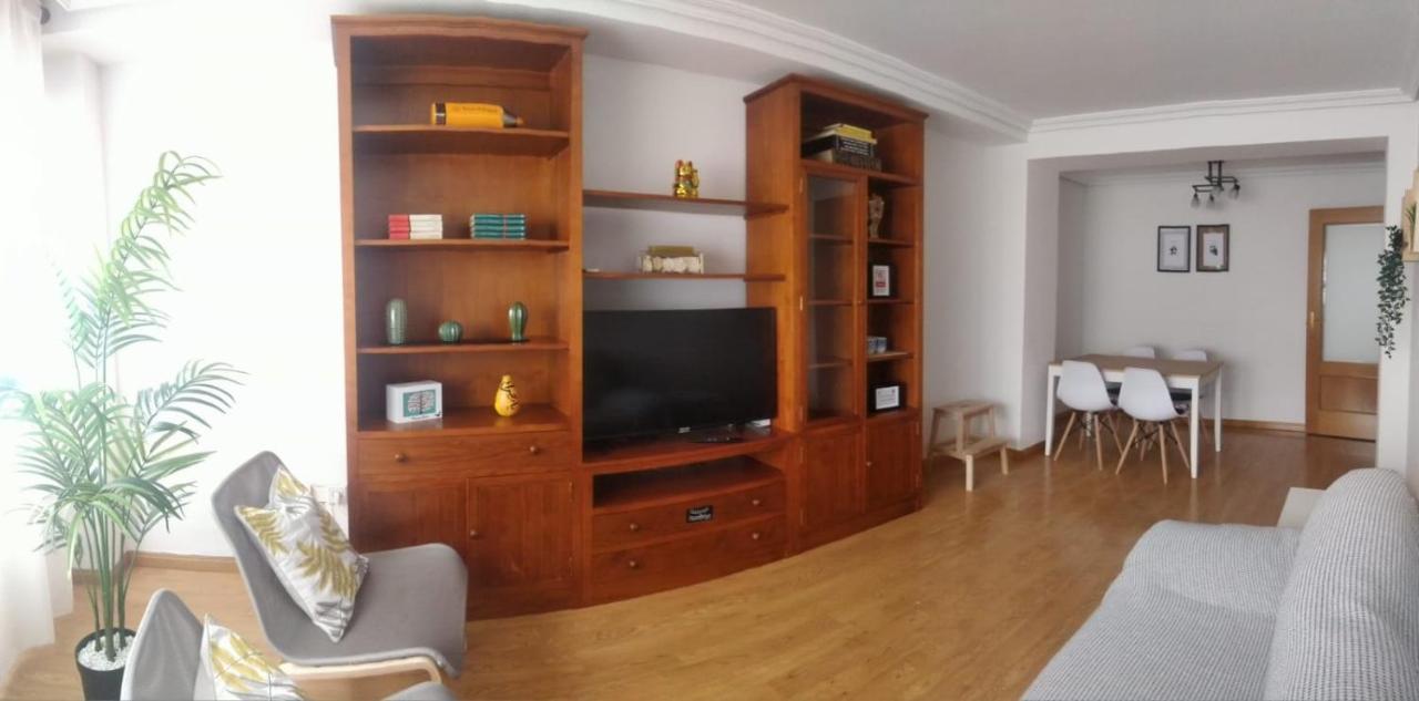 Apartamento Grande, 2 Dormitorios, Garaje Gratis Madrid Eksteriør bilde